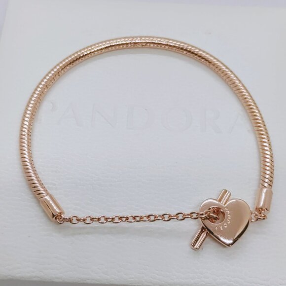 Pandora Moments Heart T-Bar Snake Chain Bracelet, Gold-Plated - Picture 2 of 9